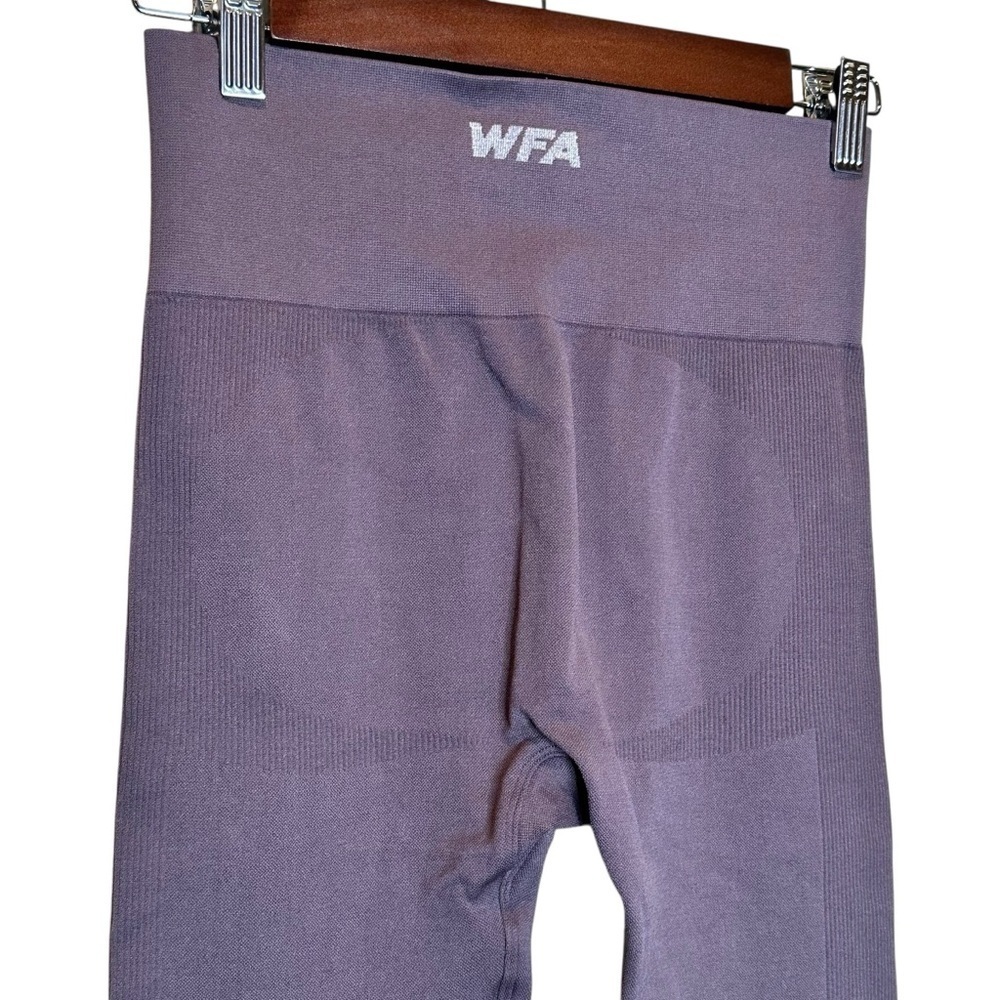 White Fox Active High Waist Seamless Plum Leggings Women’s Small 25” Inseam - Picture 6 of 8